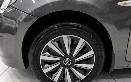 Hyundai Solaris II рестайлинг, 2015 год, 800 000 рублей, 22 фотография