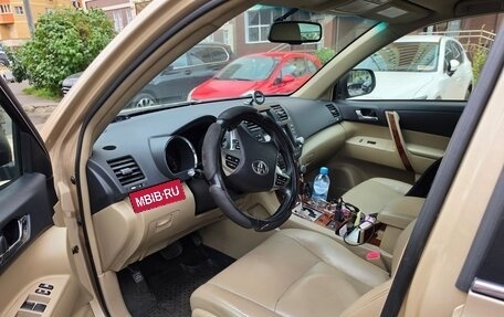 Toyota Highlander III, 2011 год, 1 800 000 рублей, 11 фотография