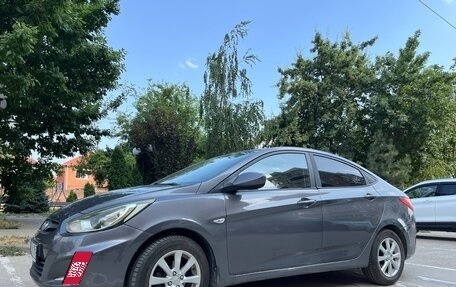 Hyundai Solaris II рестайлинг, 2012 год, 710 000 рублей, 7 фотография