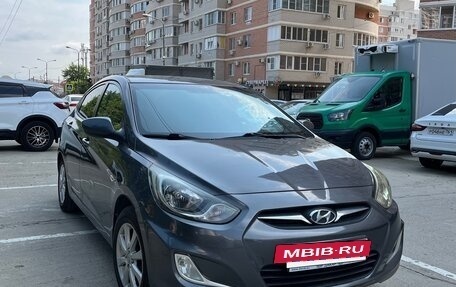Hyundai Solaris II рестайлинг, 2012 год, 710 000 рублей, 11 фотография