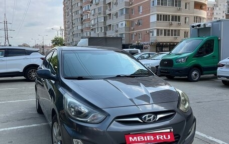 Hyundai Solaris II рестайлинг, 2012 год, 710 000 рублей, 10 фотография