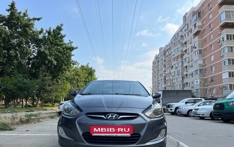 Hyundai Solaris II рестайлинг, 2012 год, 710 000 рублей, 20 фотография