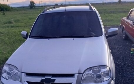 Chevrolet Niva I рестайлинг, 2013 год, 700 000 рублей, 2 фотография
