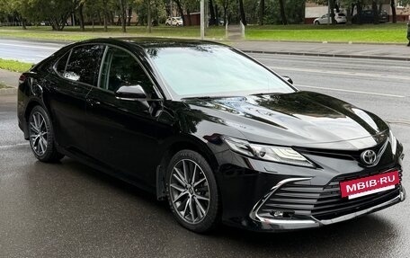 Toyota Camry, 2021 год, 2 990 000 рублей, 3 фотография