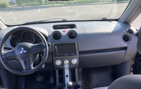Mitsubishi Colt VI рестайлинг, 2005 год, 390 000 рублей, 17 фотография