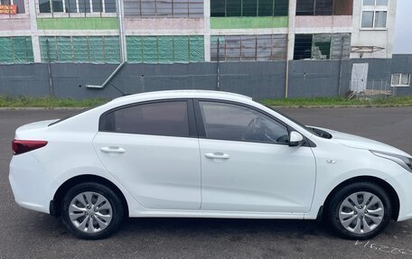 KIA Rio IV, 2018 год, 1 150 000 рублей, 3 фотография