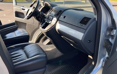 Volkswagen Multivan T5, 2009 год, 2 700 000 рублей, 20 фотография