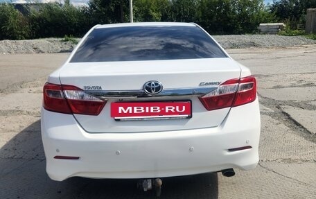Toyota Camry, 2012 год, 1 370 000 рублей, 2 фотография