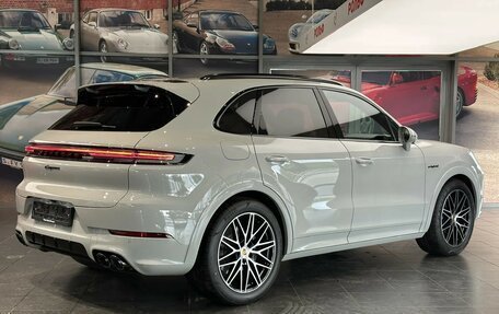 Porsche Cayenne III, 2025 год, 18 025 000 рублей, 4 фотография