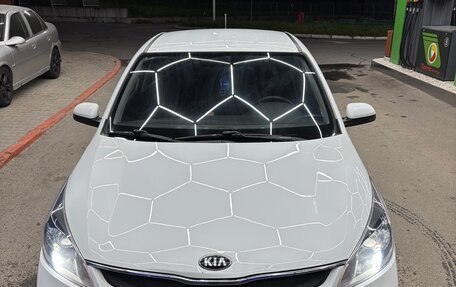 KIA Rio IV, 2019 год, 900 000 рублей, 2 фотография