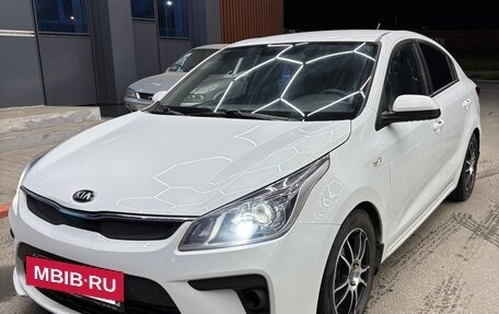 KIA Rio IV, 2019 год, 900 000 рублей, 3 фотография