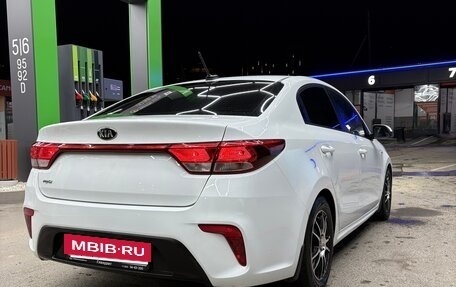 KIA Rio IV, 2019 год, 900 000 рублей, 5 фотография