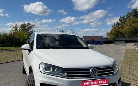 Volkswagen Touareg III, 2015 год, 2 600 000 рублей, 1 фотография