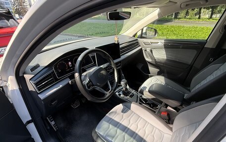 Volkswagen Tiguan II, 2021 год, 3 800 000 рублей, 4 фотография