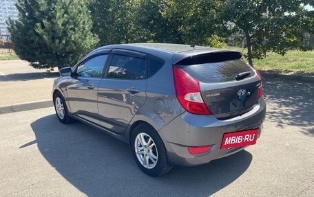 Hyundai Solaris II рестайлинг, 2012 год, 950 000 рублей, 5 фотография