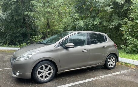 Peugeot 208 II, 2013 год, 450 000 рублей, 9 фотография