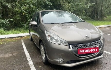 Peugeot 208 II, 2013 год, 450 000 рублей, 7 фотография