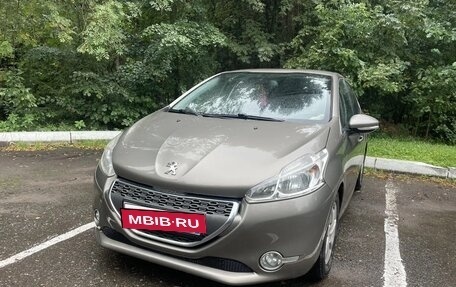 Peugeot 208 II, 2013 год, 450 000 рублей, 8 фотография