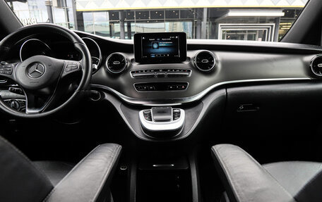 Mercedes-Benz V-Класс, 2021 год, 5 200 000 рублей, 14 фотография