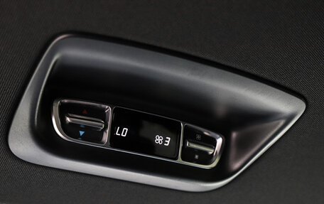 Mercedes-Benz V-Класс, 2021 год, 5 200 000 рублей, 28 фотография