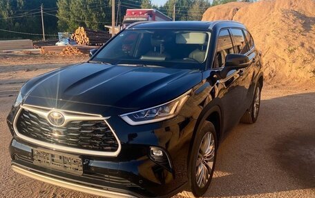 Toyota Highlander, 2024 год, 4 150 000 рублей, 6 фотография