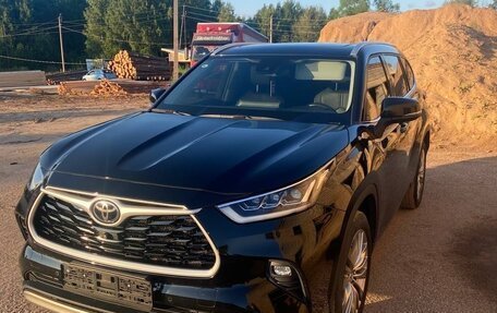 Toyota Highlander, 2024 год, 4 150 000 рублей, 2 фотография