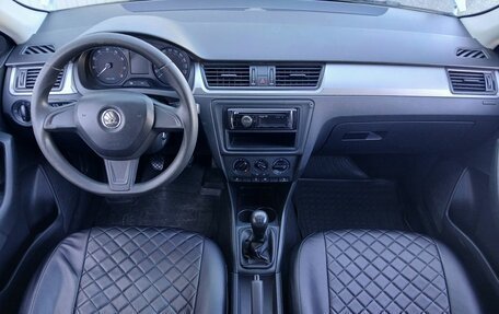 Skoda Rapid I, 2015 год, 760 000 рублей, 10 фотография