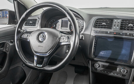 Volkswagen Polo VI (EU Market), 2015 год, 1 149 000 рублей, 18 фотография