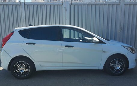 Hyundai Solaris II рестайлинг, 2014 год, 699 000 рублей, 4 фотография