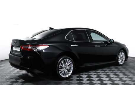 Toyota Camry, 2019 год, 2 890 000 рублей, 5 фотография