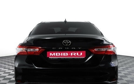 Toyota Camry, 2019 год, 2 890 000 рублей, 6 фотография