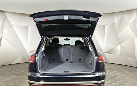 Volkswagen Touareg III, 2020 год, 4 900 000 рублей, 12 фотография