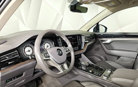 Volkswagen Touareg III, 2020 год, 4 900 000 рублей, 19 фотография