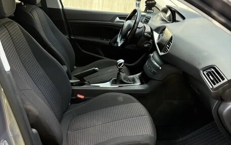 Peugeot 308 II, 2019 год, 1 069 000 рублей, 14 фотография