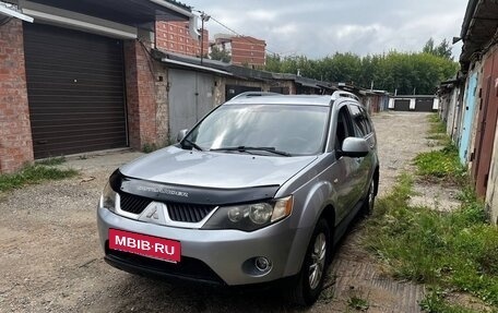 Mitsubishi Outlander III рестайлинг 3, 2008 год, 1 050 000 рублей, 3 фотография