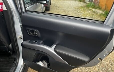 Mitsubishi Outlander III рестайлинг 3, 2008 год, 1 050 000 рублей, 24 фотография