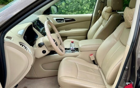 Nissan Pathfinder, 2014 год, 1 999 000 рублей, 9 фотография