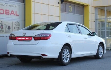 Toyota Camry, 2015 год, 1 695 000 рублей, 6 фотография