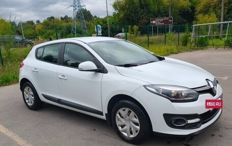 Renault Megane III, 2015 год, 950 000 рублей, 4 фотография