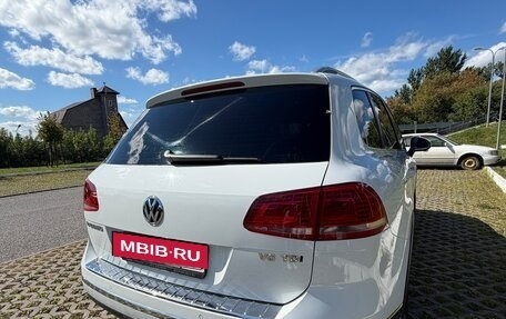 Volkswagen Touareg III, 2015 год, 2 600 000 рублей, 4 фотография