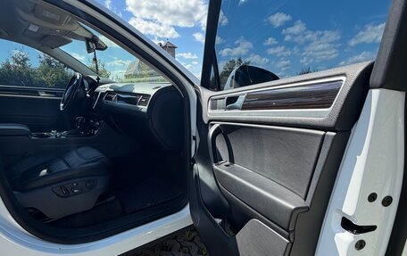 Volkswagen Touareg III, 2015 год, 2 600 000 рублей, 8 фотография