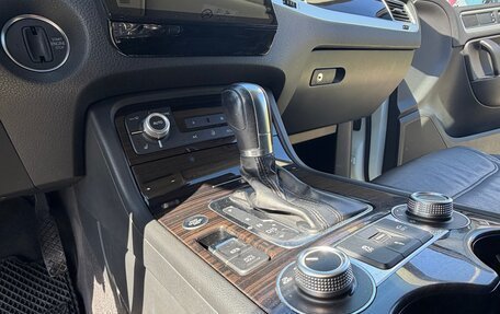 Volkswagen Touareg III, 2015 год, 2 600 000 рублей, 11 фотография