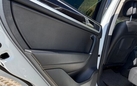 Volkswagen Touareg III, 2015 год, 2 600 000 рублей, 10 фотография