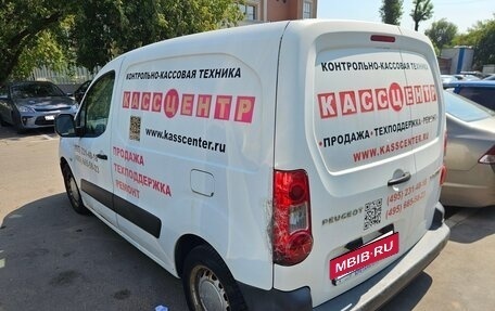 Peugeot Partner II рестайлинг 2, 2011 год, 450 000 рублей, 3 фотография