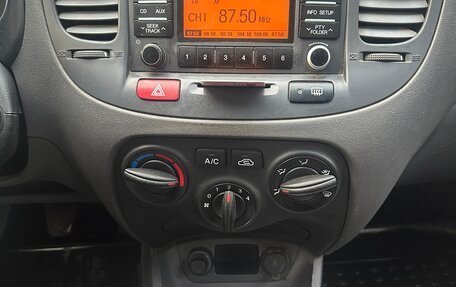 KIA Rio II, 2009 год, 595 000 рублей, 21 фотография