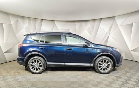 Toyota RAV4, 2019 год, 2 493 000 рублей, 6 фотография