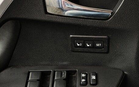 Toyota RAV4, 2019 год, 2 493 000 рублей, 19 фотография