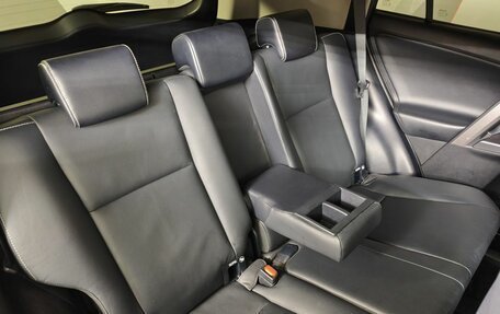 Toyota RAV4, 2019 год, 2 493 000 рублей, 15 фотография