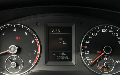Volkswagen Jetta VI, 2011 год, 890 000 рублей, 14 фотография