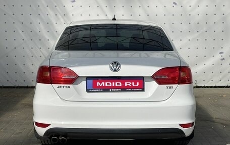 Volkswagen Jetta VI, 2011 год, 890 000 рублей, 6 фотография